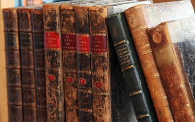 Alte, historische Bücher  Alte, historische Bücher